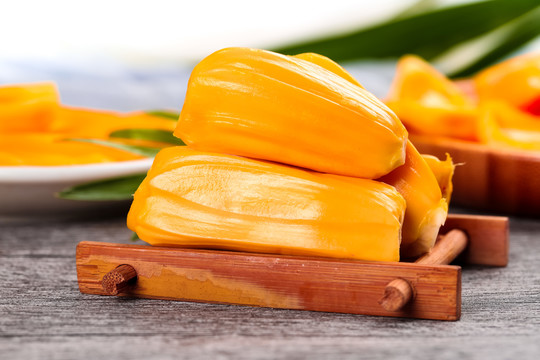 僧侣和枪 相关产品