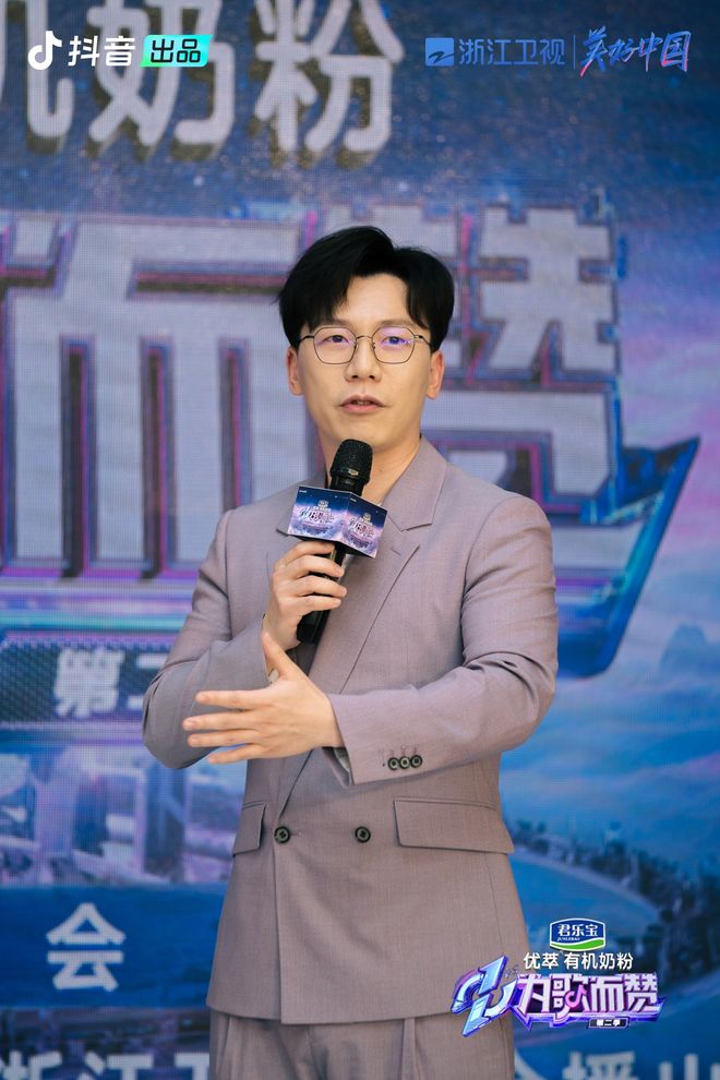 变形金刚：超能勇士崛起 国语版 相关产品