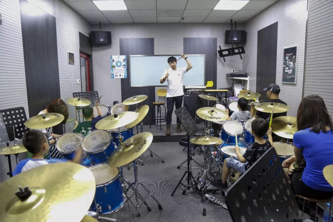 凋零在春天 视频封面