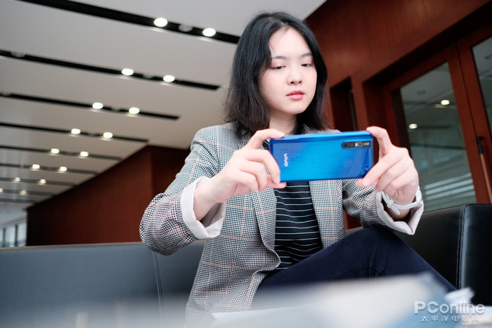 凤舞红尘 产品图片